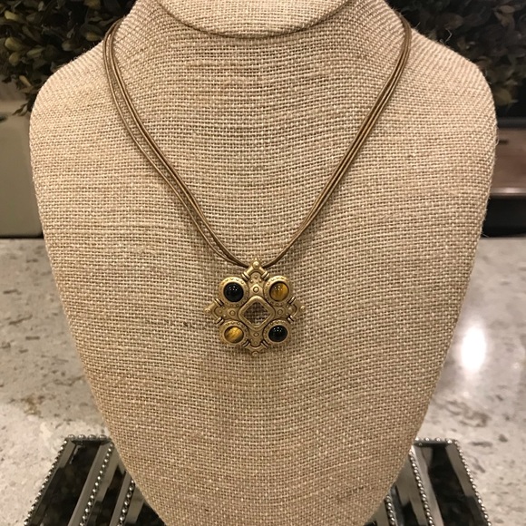 Premier Designs Necklace w/ Gold Pendant w/ Accent - Picture 2 of 8